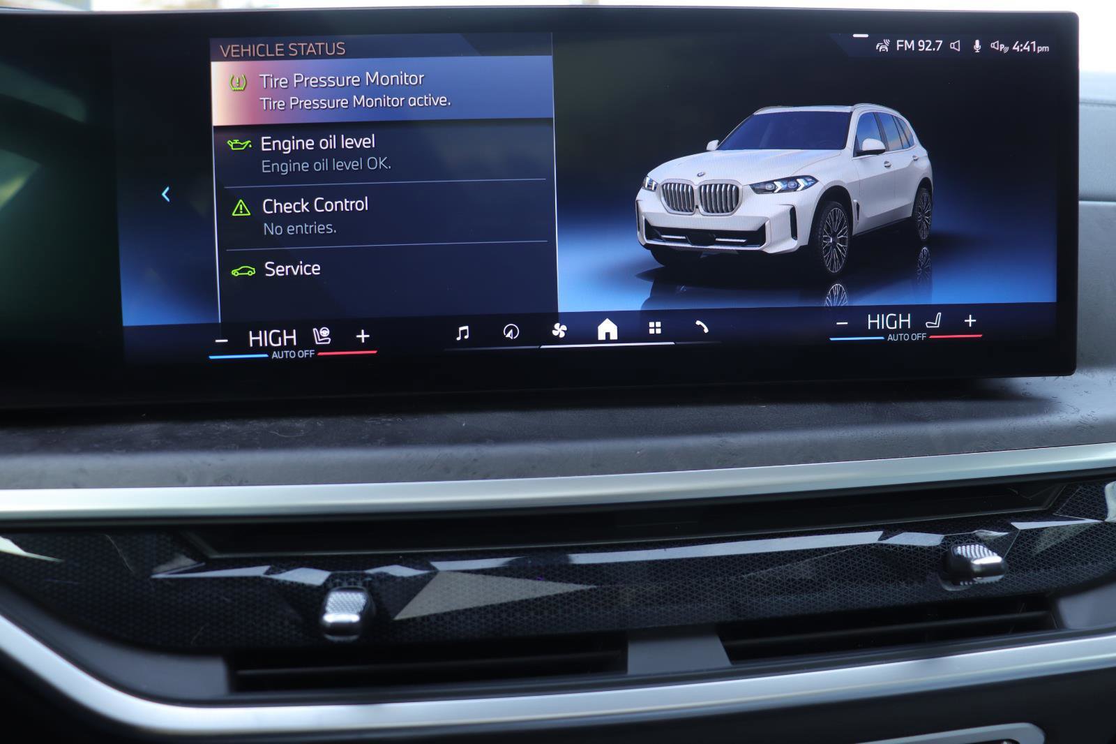 Certified 2024 BMW X5 xDrive40i w/ Premium Package image 38