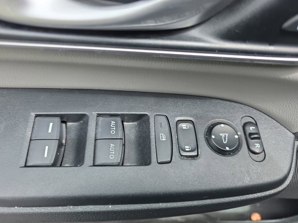 Used 2020 Honda CR-V EX-L image 12