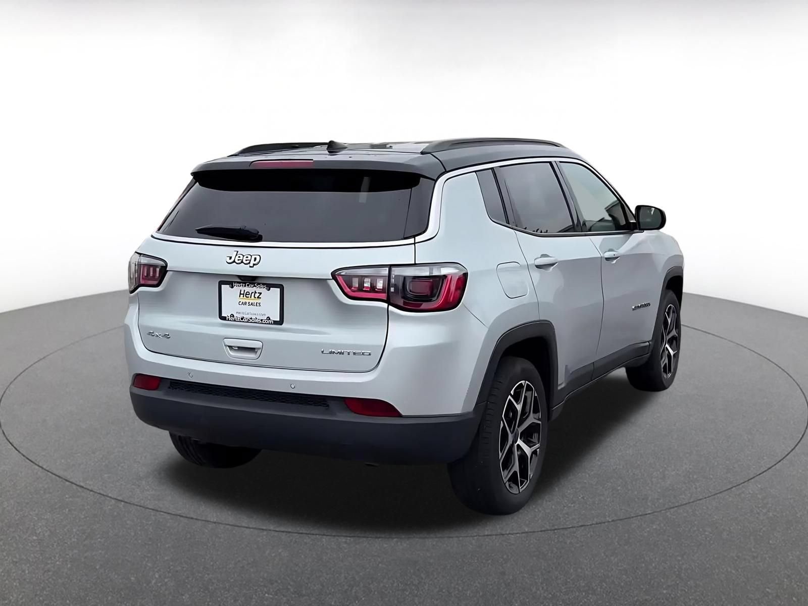 Used 2025 Jeep Compass Limited AWD/4WD image 14