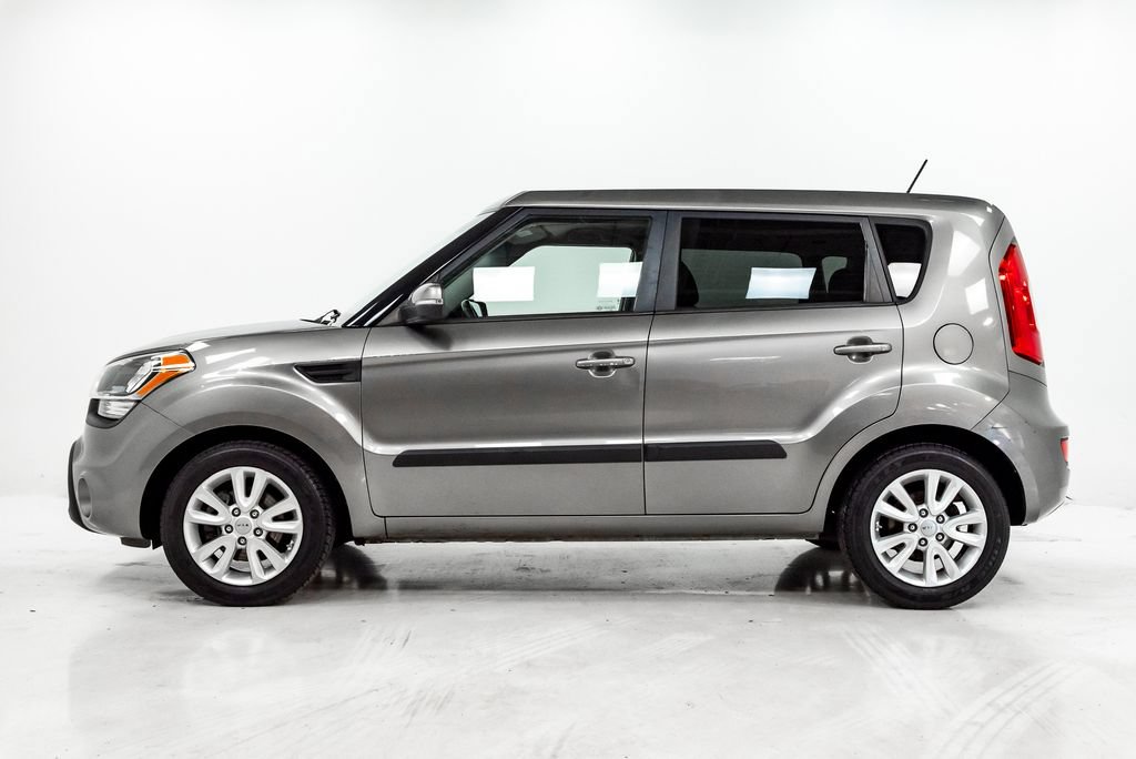 Used 2013 Kia Soul + FWD image 20