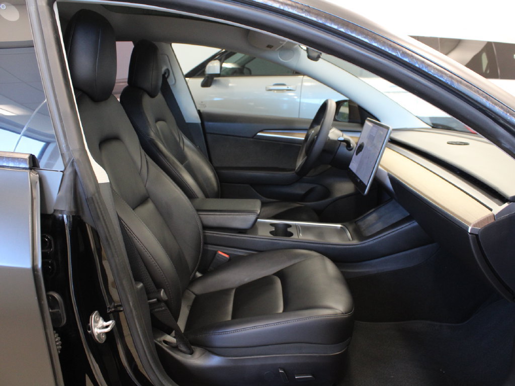 Used 2022 Tesla Model 3 Long Range AWD/4WD image 17