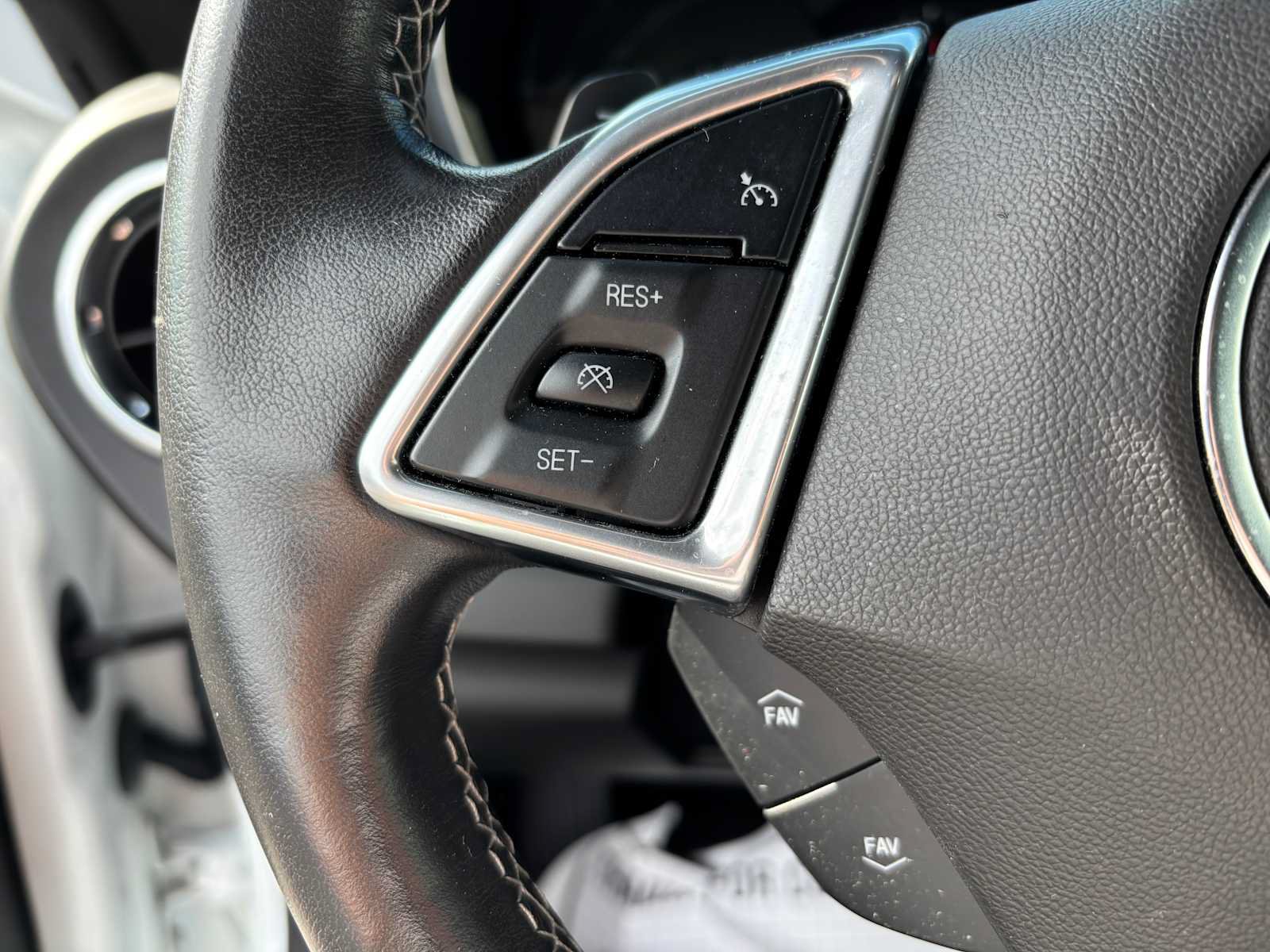 Used 2021 Chevrolet Camaro LS RWD image 16
