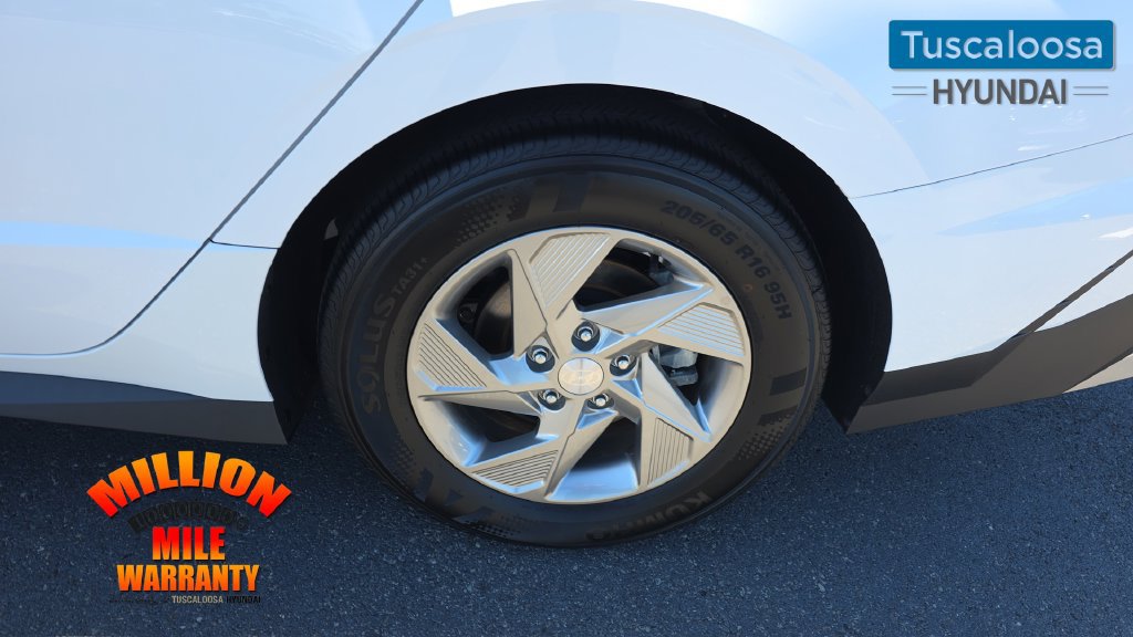 Used 2025 Hyundai Sonata SE FWD image 11