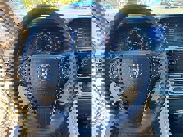 Used 2015 Honda Accord EX-L image 20