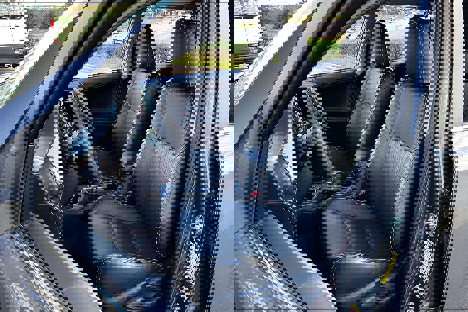 Used 2017 Toyota RAV4 XLE w/ Plus Extra Value Package image 6