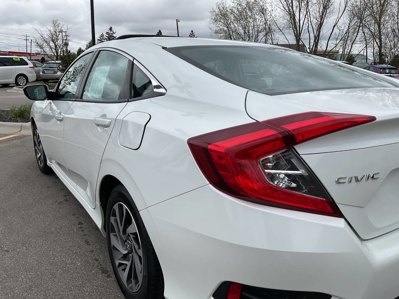 Used 2016 Honda Civic EX image 5