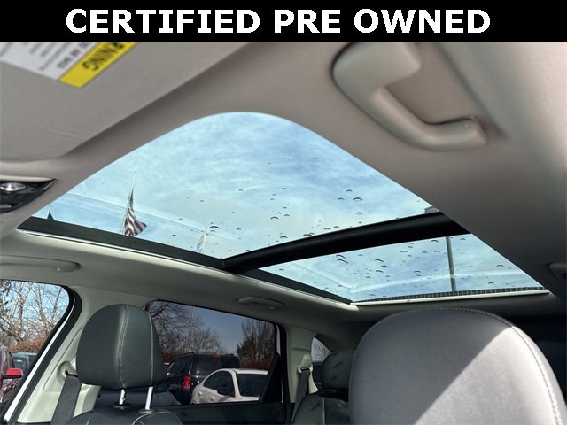 Certified 2023 Kia Sorento SX image 16