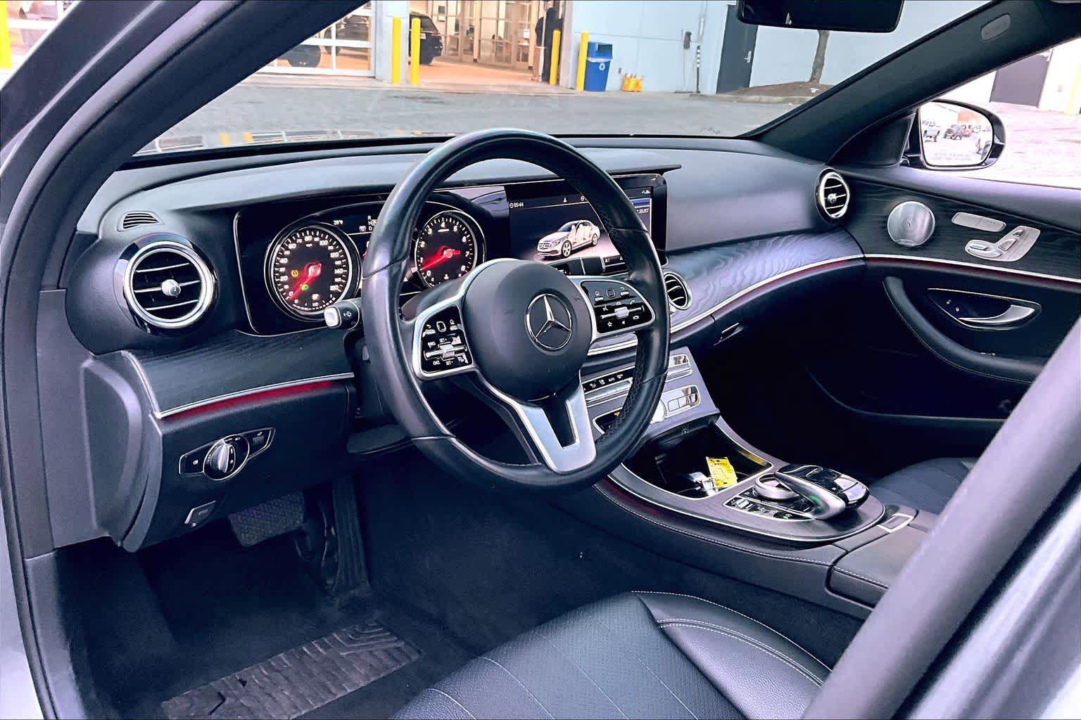 Used 2019 Mercedes-Benz E 450 4MATIC Sedan w/ Premium Package image 18