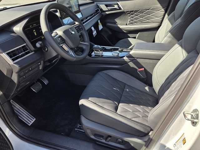 New 2026 Mitsubishi Outlander SEL Black Edition FWD image 5
