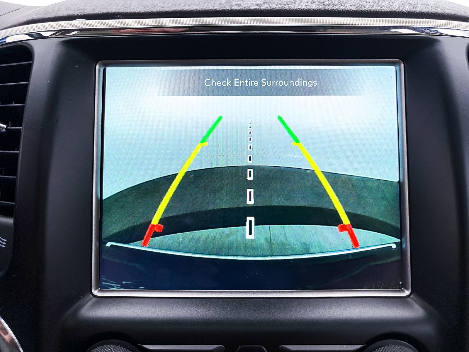 Used 2018 Jeep Grand Cherokee Overland image 6