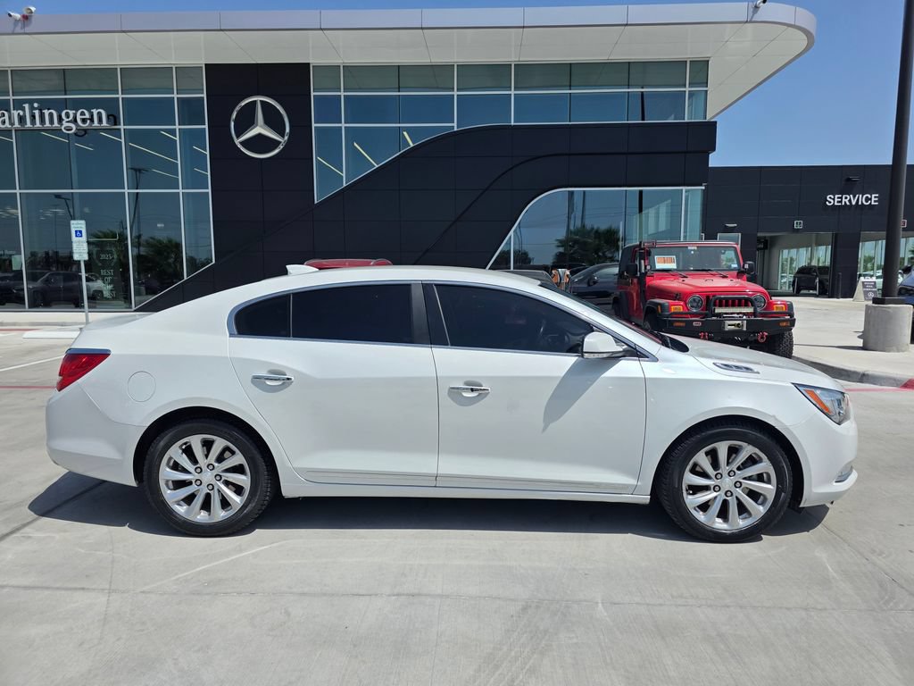 Used 2016 Buick LaCrosse Leather w/ Experience Buick Package FWD image 9