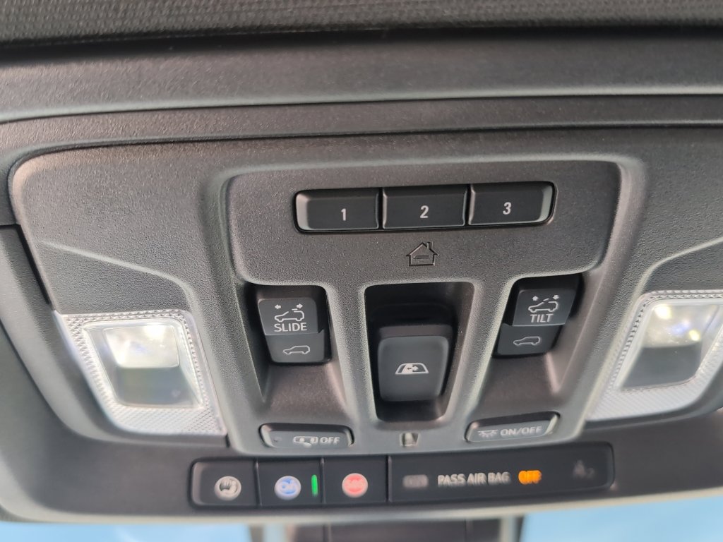Used 2020 GMC Sierra 1500 AT4 w/ AT4 Premium Package AWD/4WD image 16