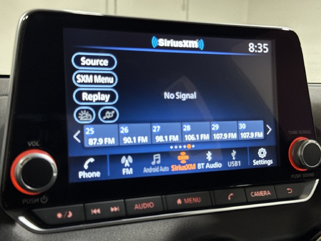 Used 2025 Nissan Sentra SR FWD image 14