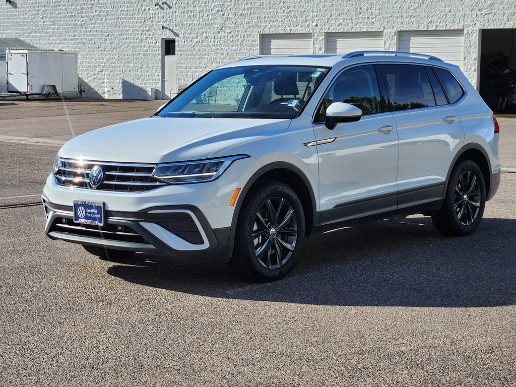 Certified 2024 Volkswagen Tiguan SE image 6