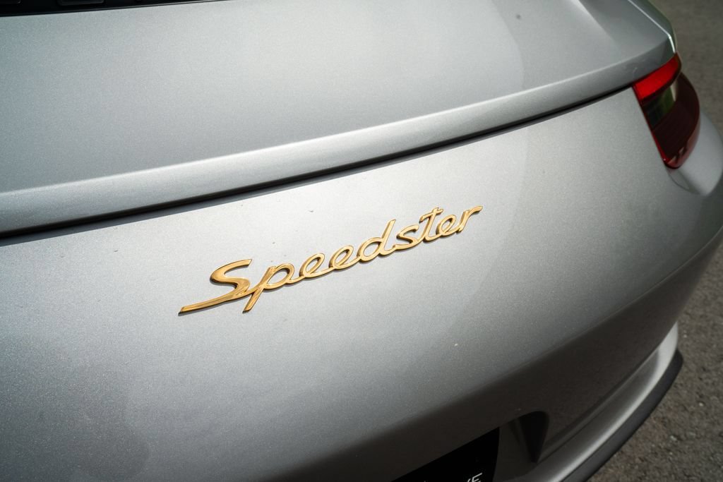 Used 2019 Porsche 911 Speedster RWD image 36