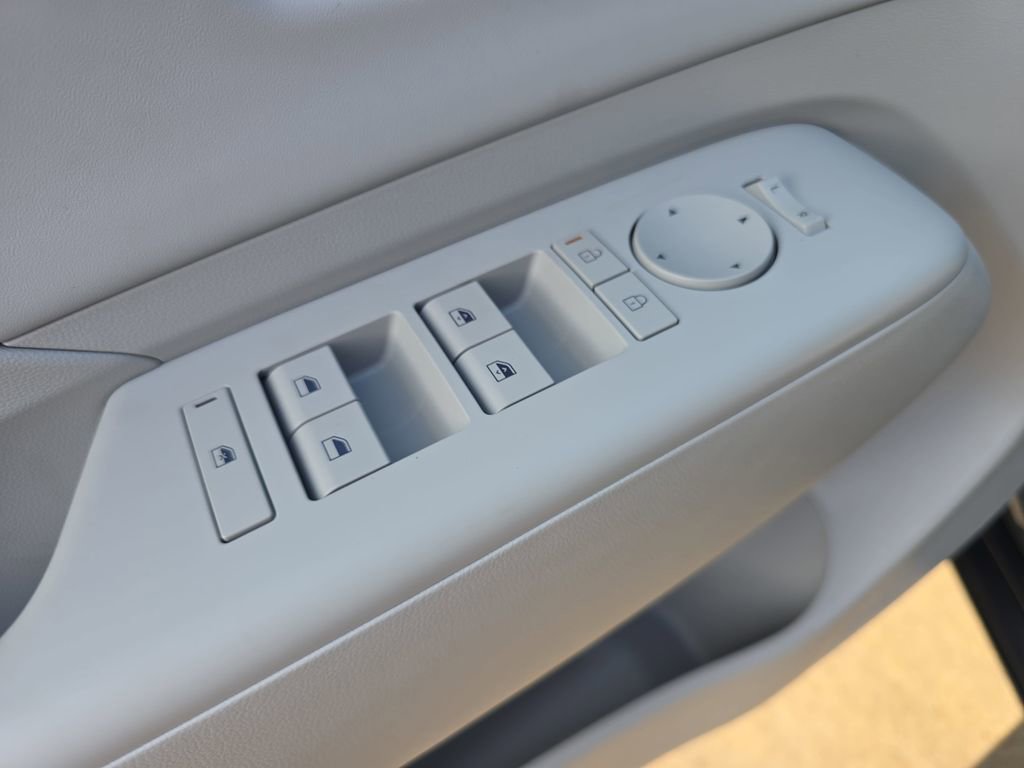 New 2026 Hyundai Kona SEL Premium FWD image 25