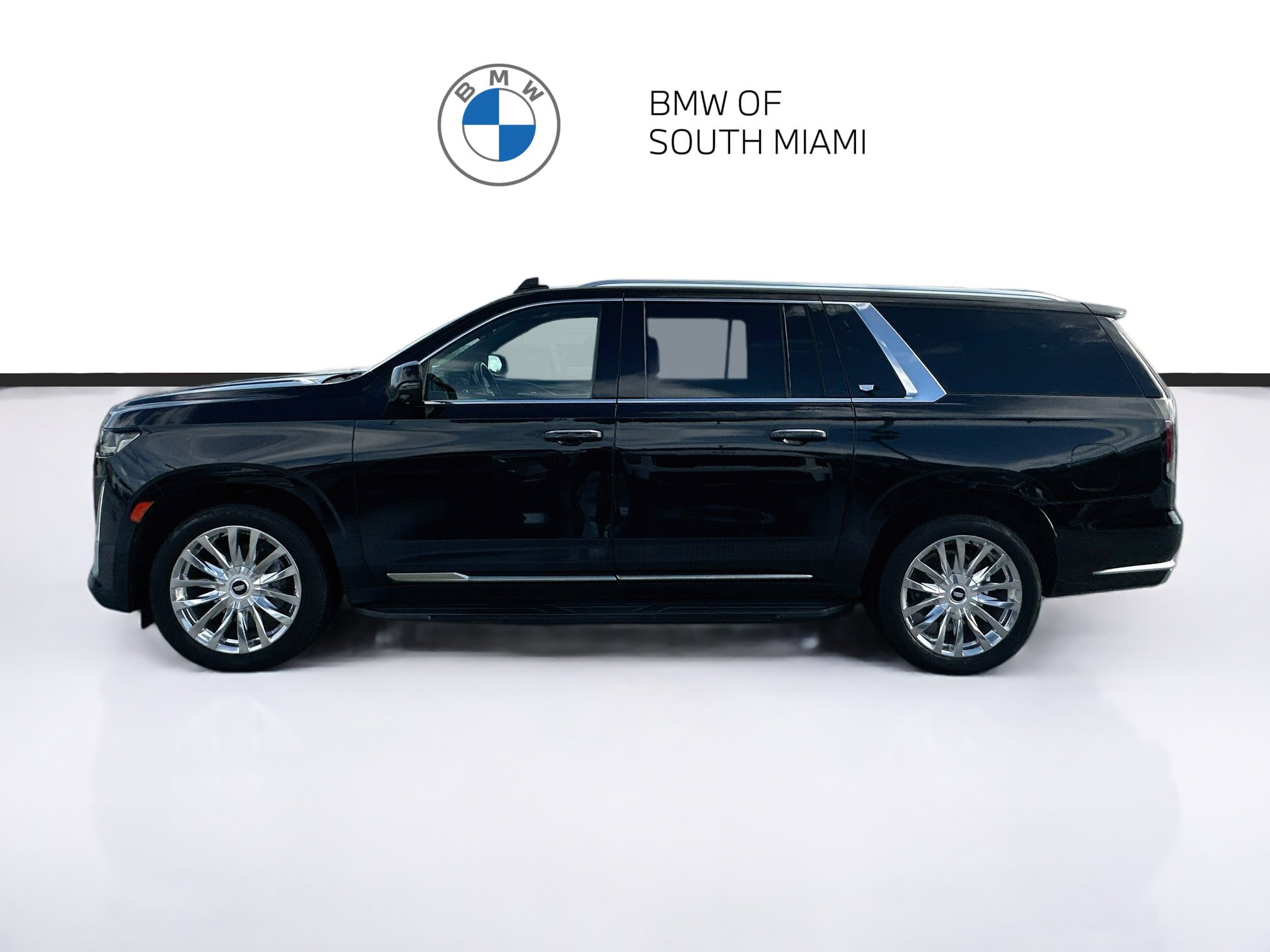 Used 2023 Cadillac Escalade ESV Premium Luxury w/ Performance Package AWD/4WD image 4