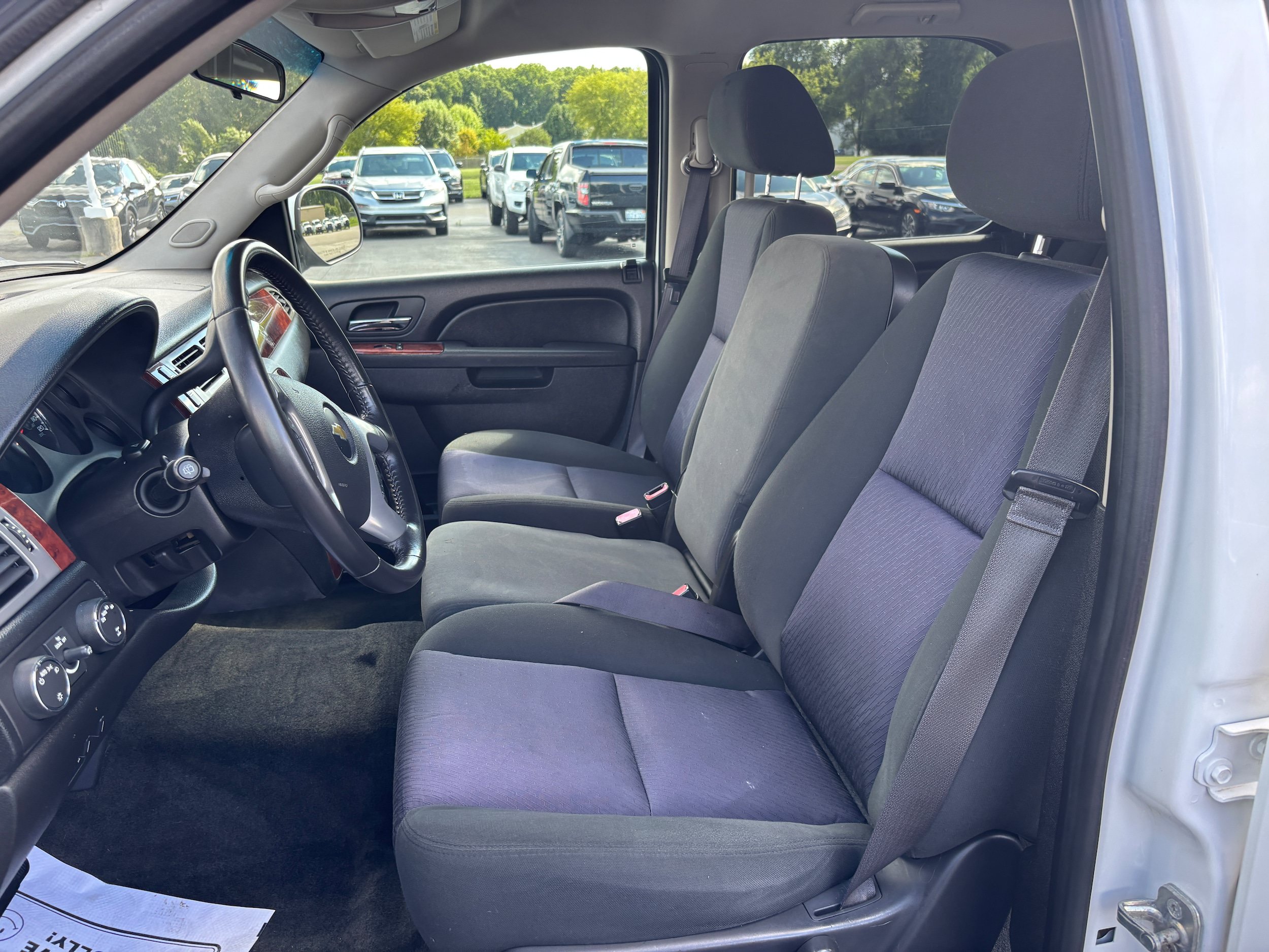 Used 2013 Chevrolet Tahoe LS AWD/4WD image 10
