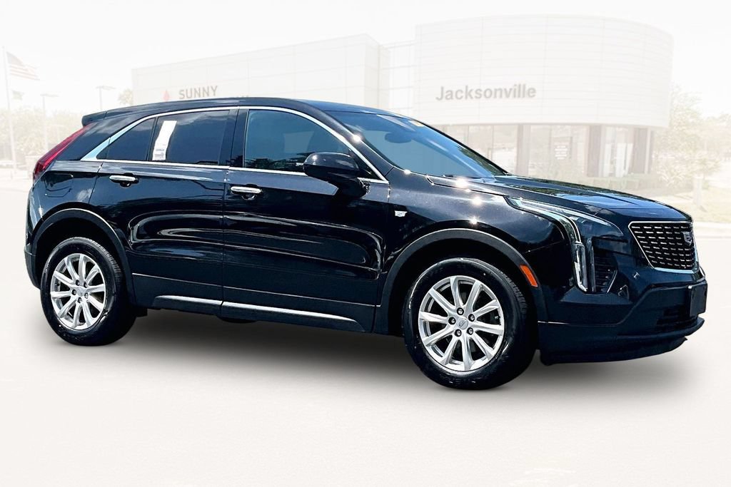 Used 2023 Cadillac XT4 Luxury AWD/4WD image 3