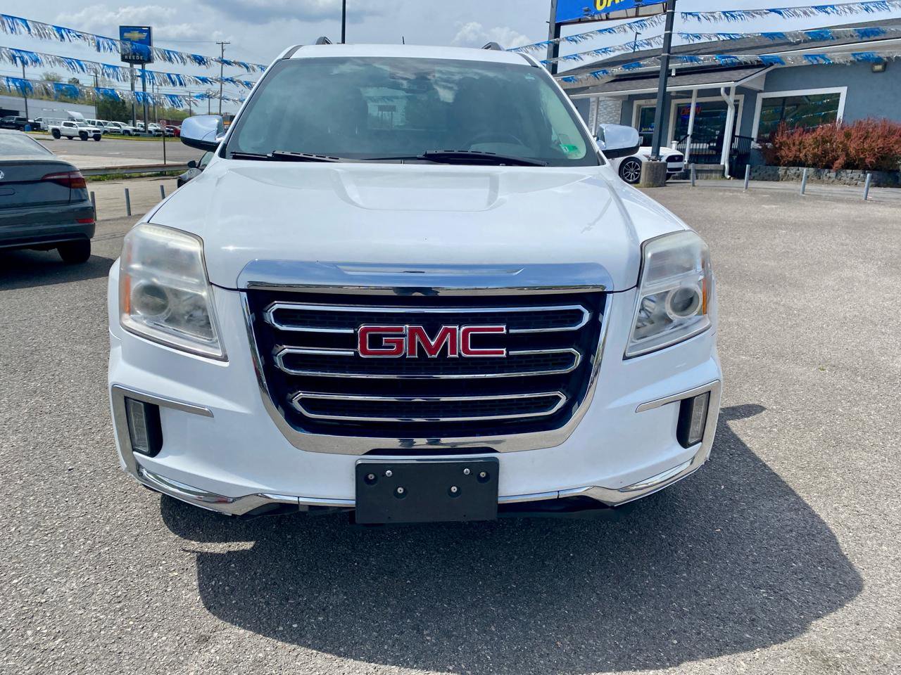 Used 2017 GMC Terrain SLT AWD/4WD image 2