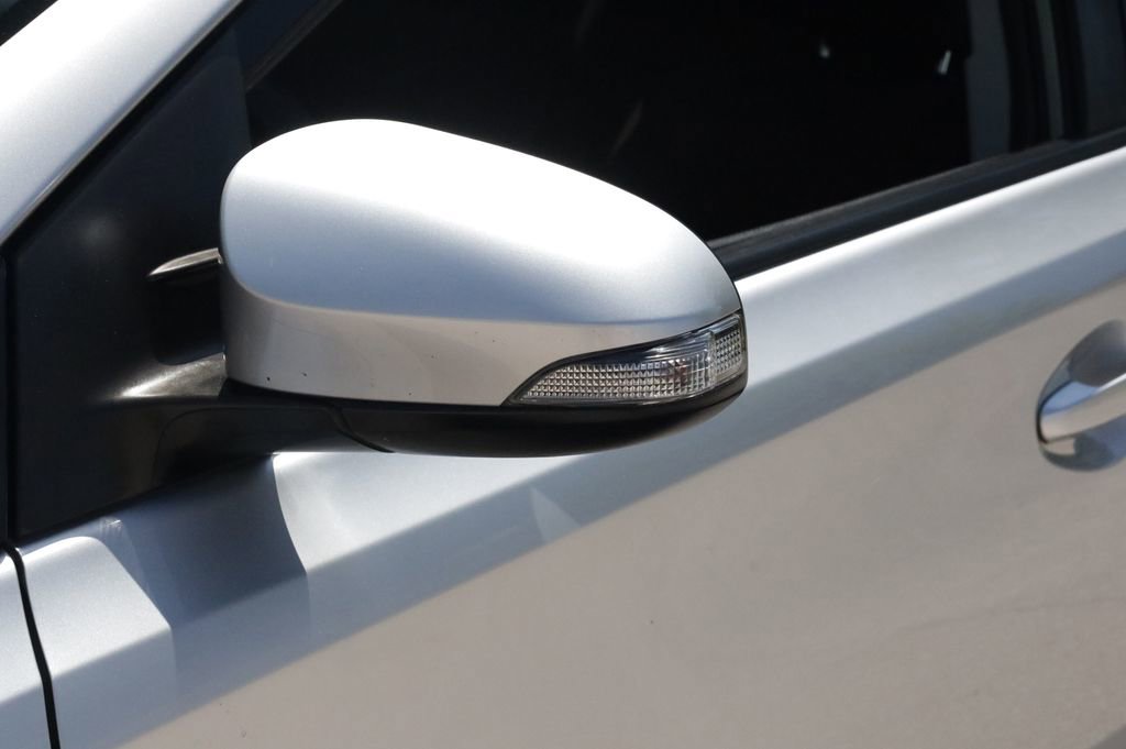 Used 2018 Toyota Corolla iM w/ Carpet Mat Package (TMS) image 10