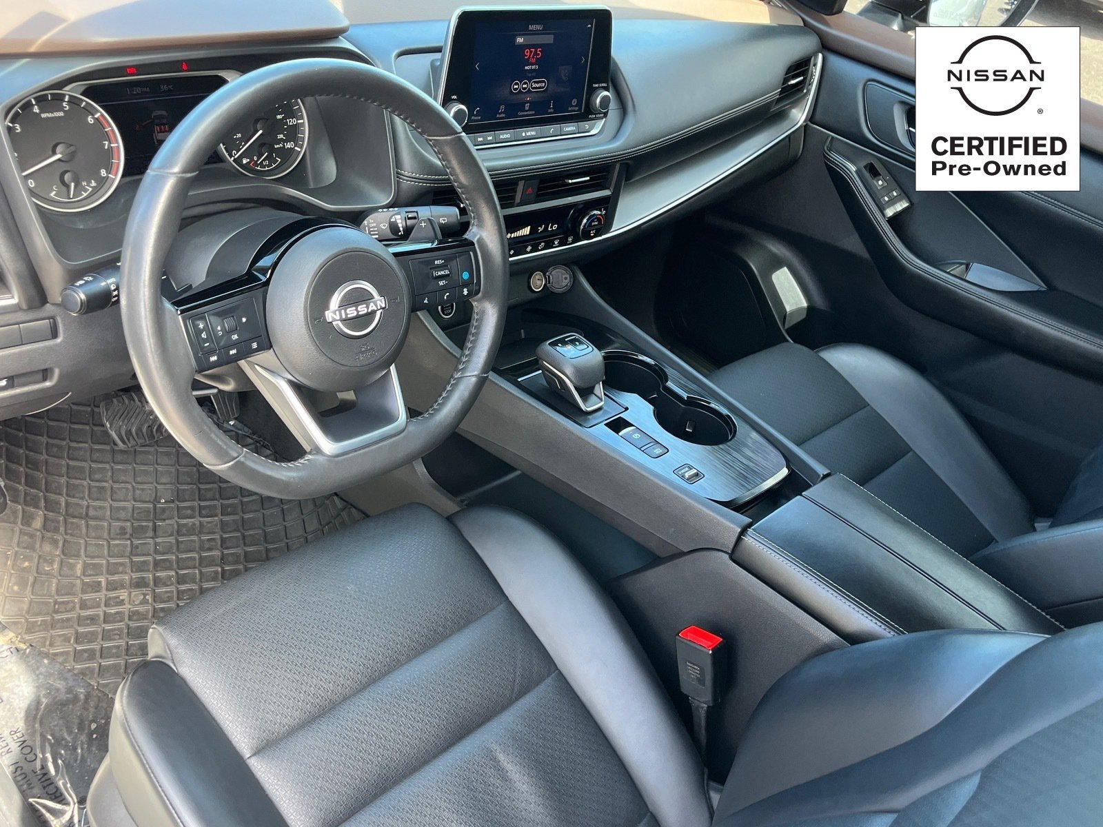 Certified 2023 Nissan Rogue SV w/ SV Premium B Package FWD image 16