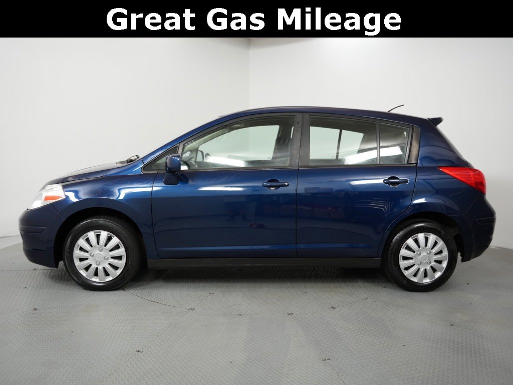 Used 2012 Nissan Versa 1.8 S image 4