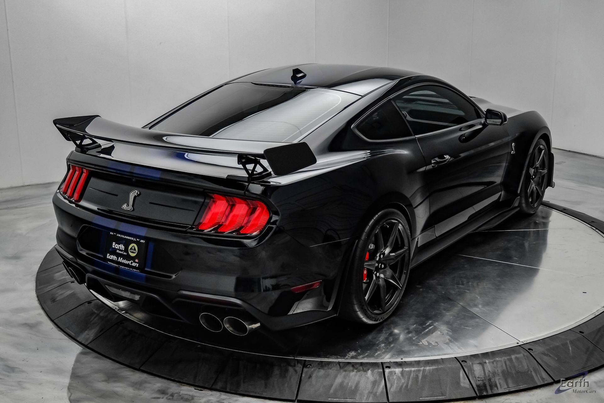 Used 2021 Ford Mustang Shelby GT500 w/ Carbon Fiber Track Pack RWD image 21