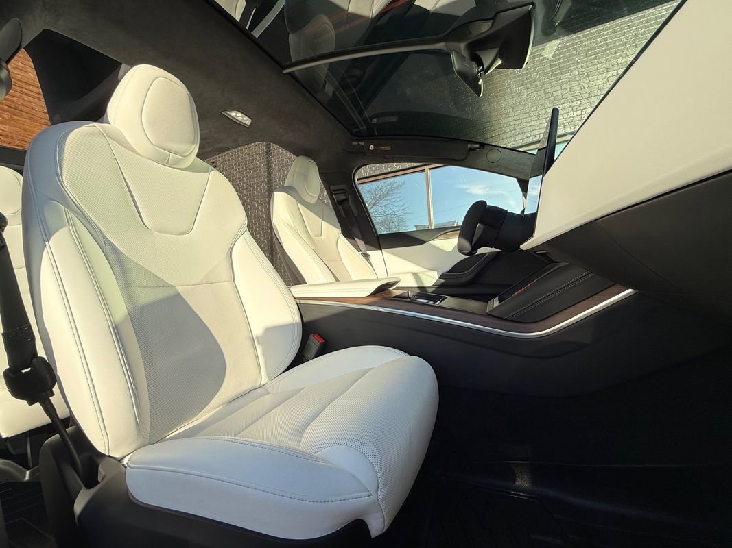 Used 2022 Tesla Model X image 20