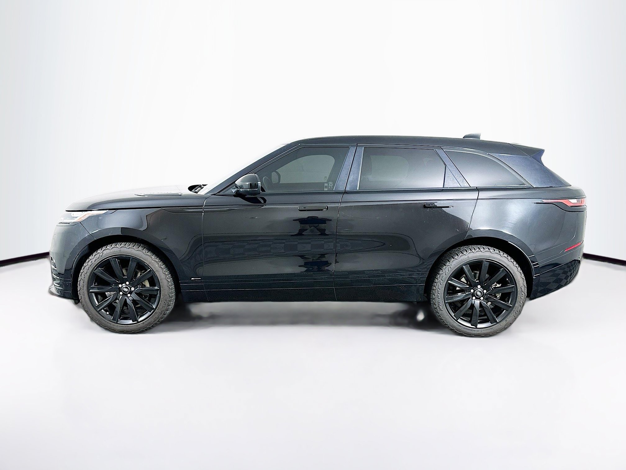 Used 2020 Land Rover Range Rover Velar R-Dynamic S AWD/4WD image 4