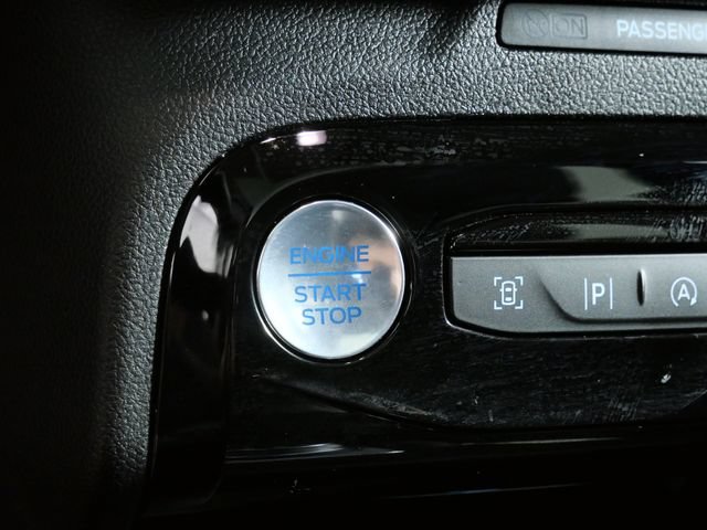 Certified 2023 Ford Escape Platinum w/ Premium Technology Package AWD/4WD image 21