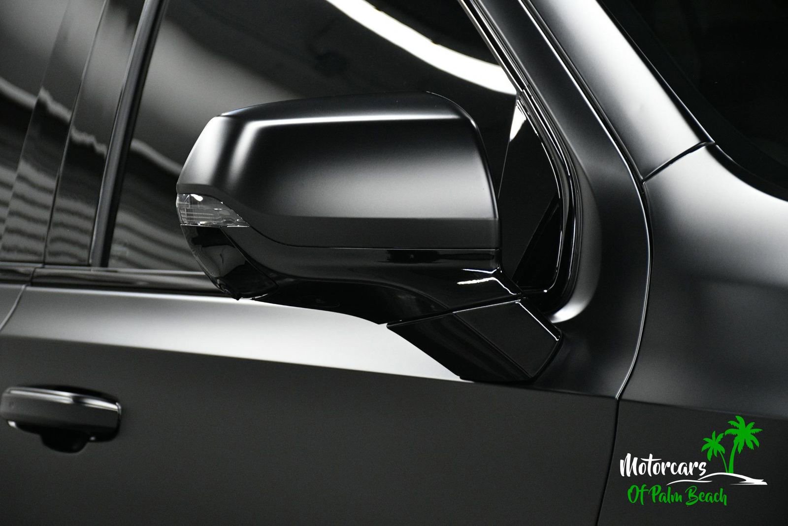 Used 2026 Cadillac Escalade V w/ LPO, ONYX Package image 10