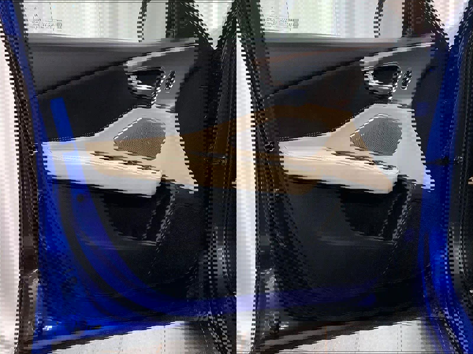 Used 2025 Acura RDX A-Spec image 9