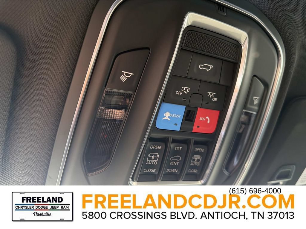 New 2025 Jeep Grand Cherokee L Limited w/ MOPAR Finishing Package AWD/4WD image 32