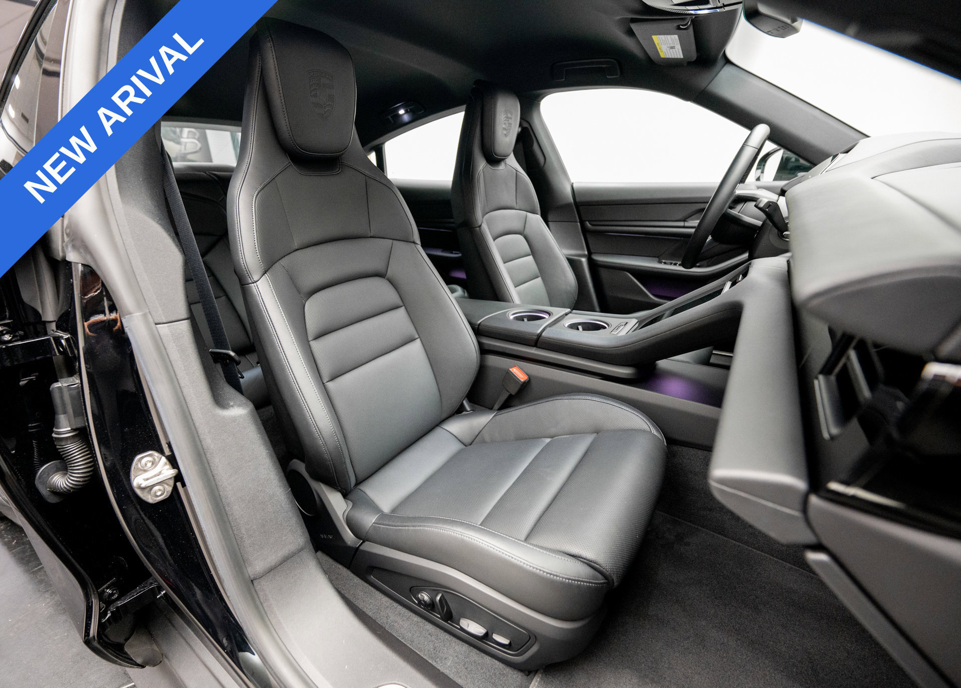 Used 2021 Porsche Taycan 4S AWD/4WD image 15