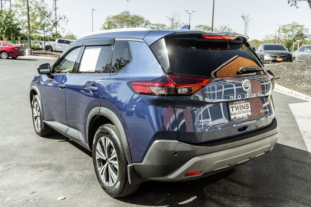 Used 2021 Nissan Rogue SV image 32