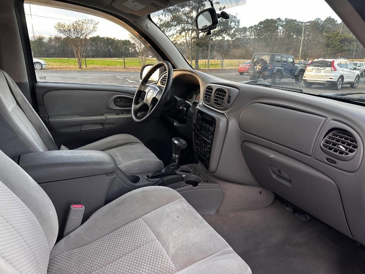 Used 2008 Chevrolet TrailBlazer 2WD w/ Smoker's Package image 23