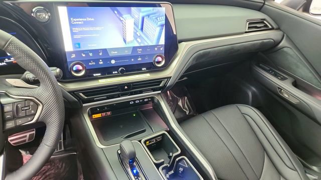 Used 2026 Lexus TX 500h AWD w/ Technology Package image 44