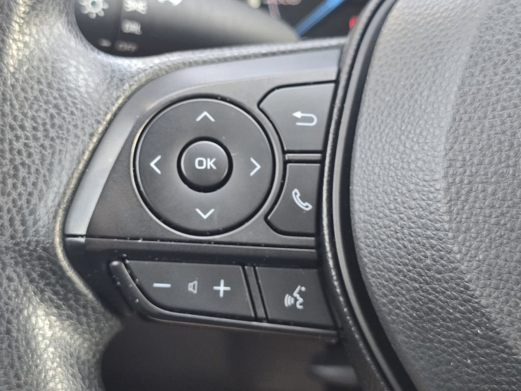 Certified 2025 Toyota RAV4 LE AWD/4WD image 32