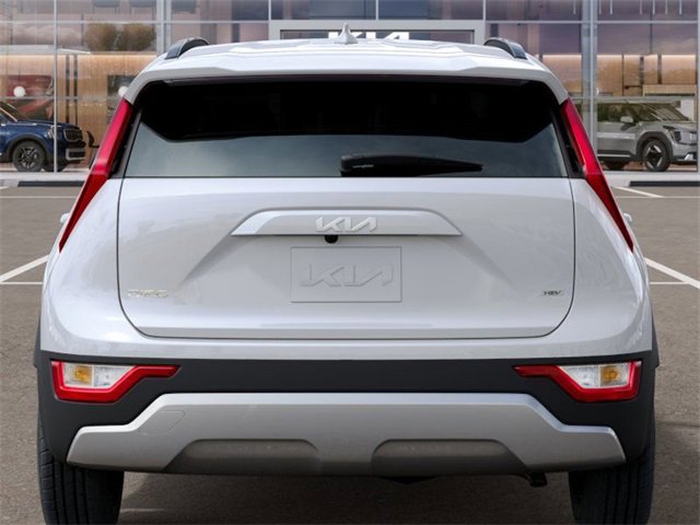 New 2025 Kia Niro LX image 13