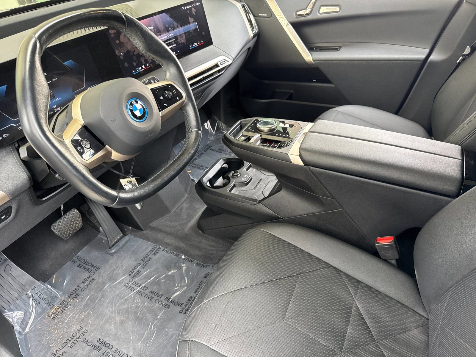 Used 2024 BMW iX xDrive50 w/ Premium Package AWD/4WD image 11