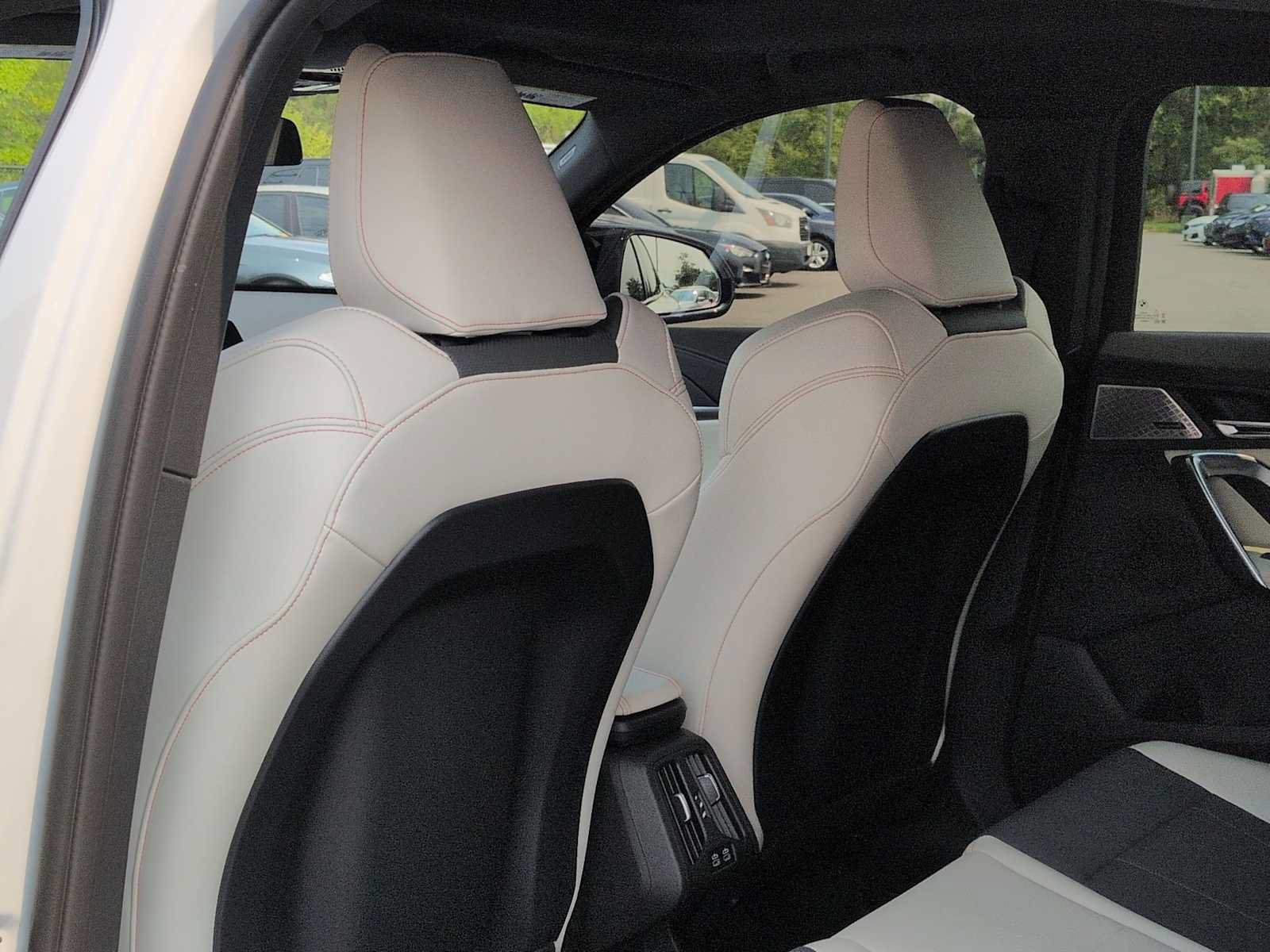 Used 2025 BMW X2 M35i w/ Premium Package AWD/4WD image 19