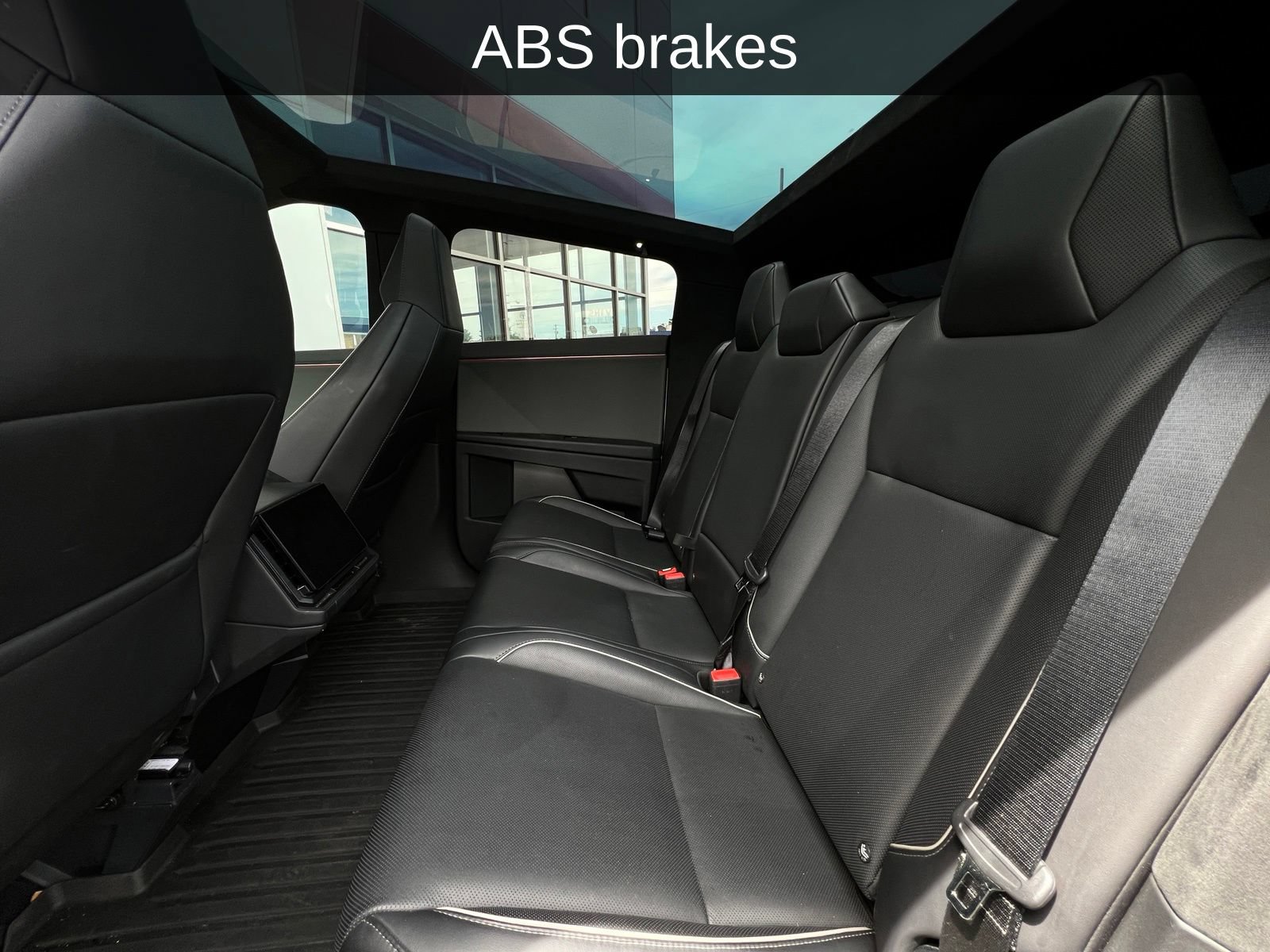 Used 2024 Tesla Cybertruck Cyberbeast AWD/4WD image 7