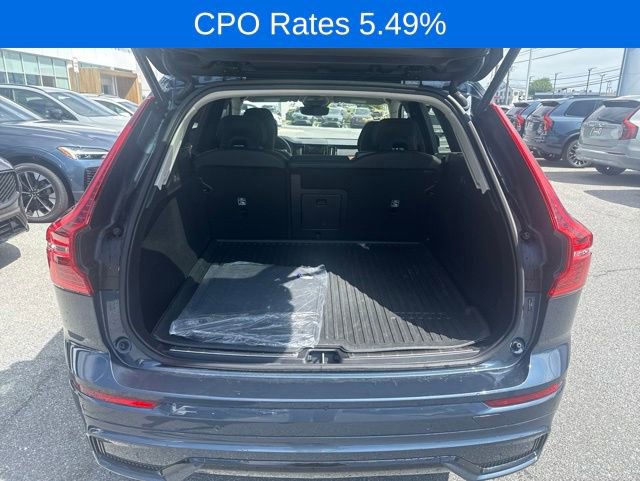 Used 2023 Volvo XC60 B5 Plus AWD/4WD image 12