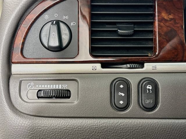 Used 2007 Lincoln Town Car Signature RWD image 10