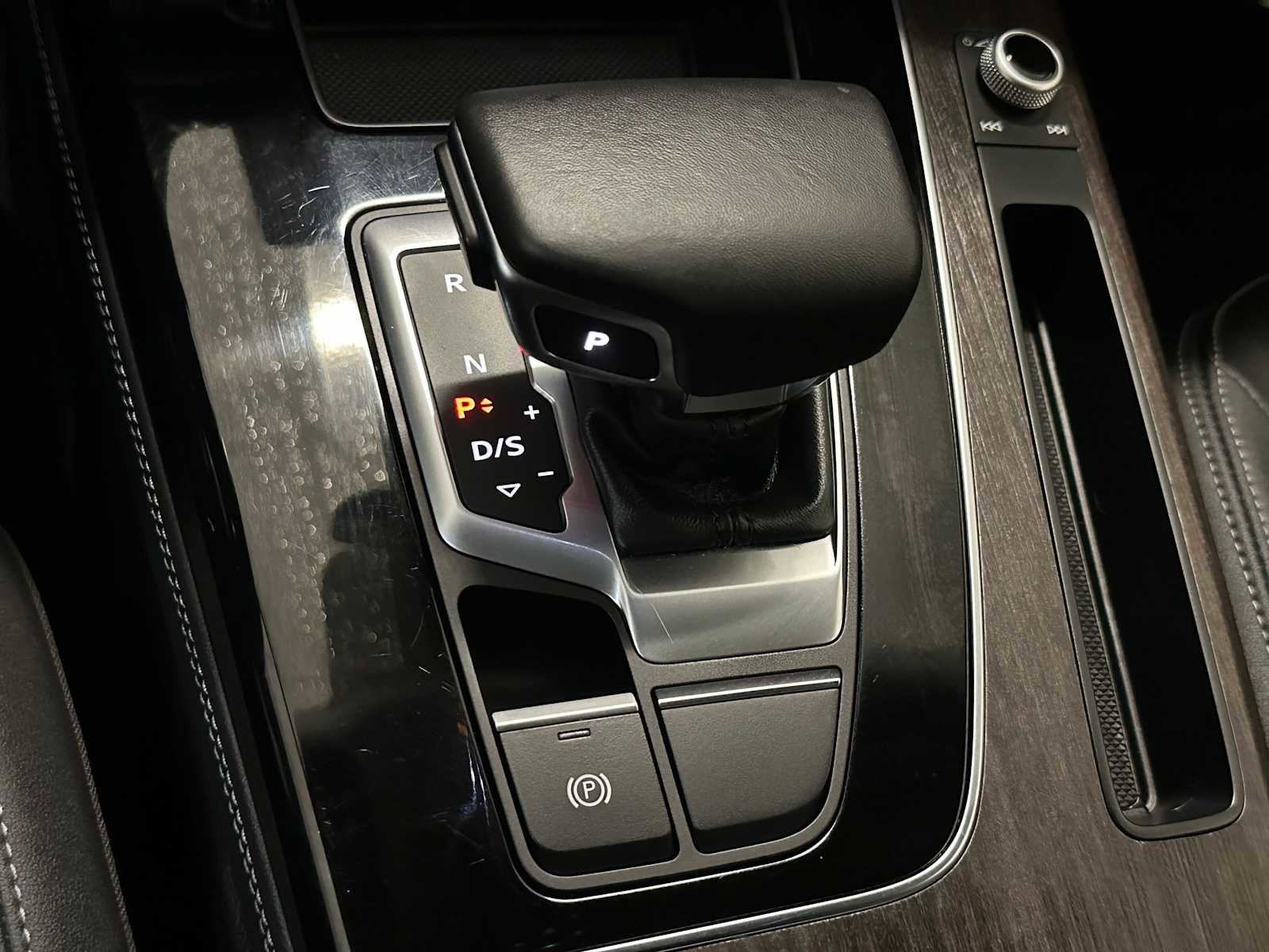 Used 2022 Audi Q5 2.0T Premium Plus image 16