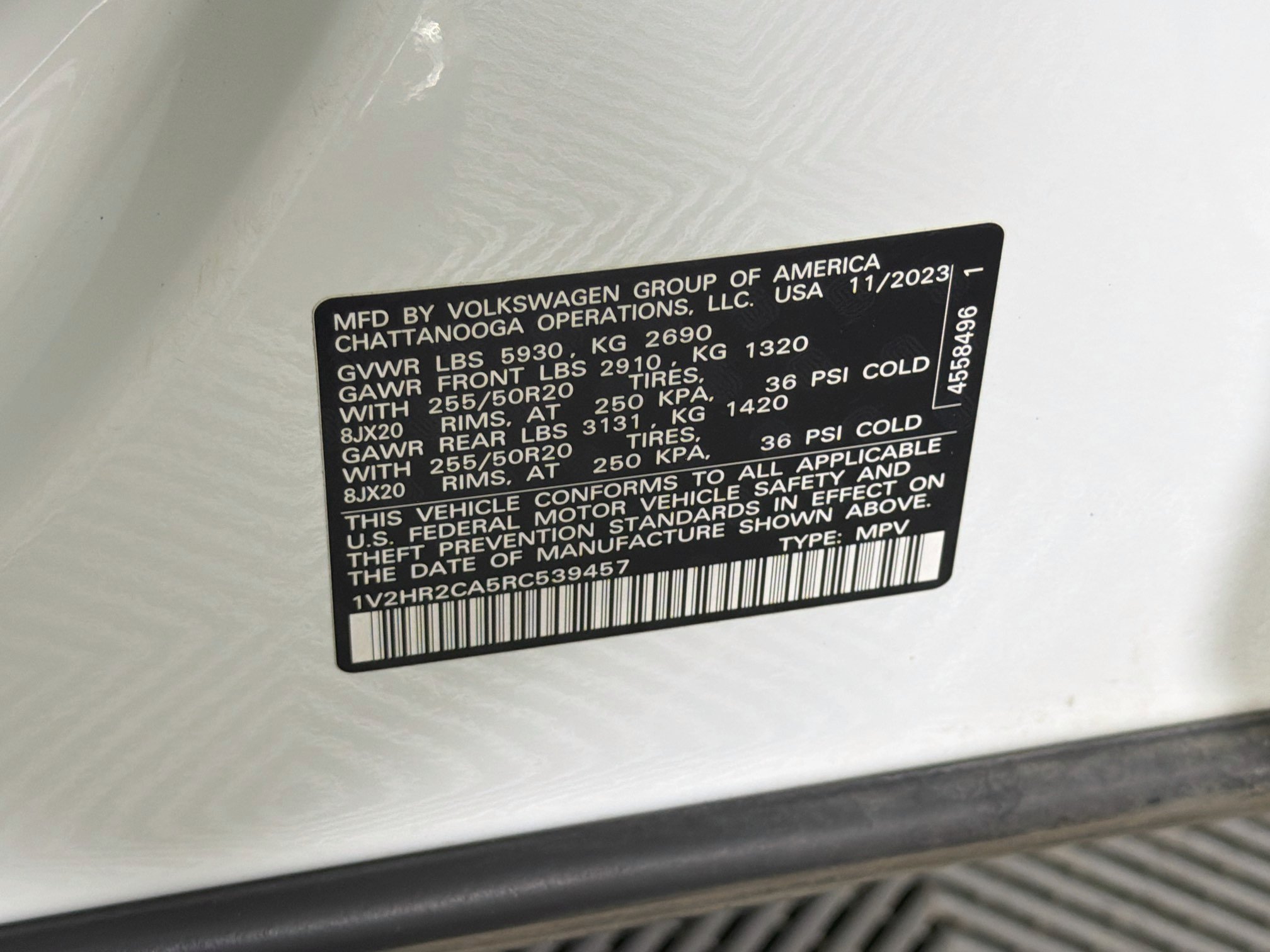 Used 2024 Volkswagen Atlas SE AWD/4WD image 12