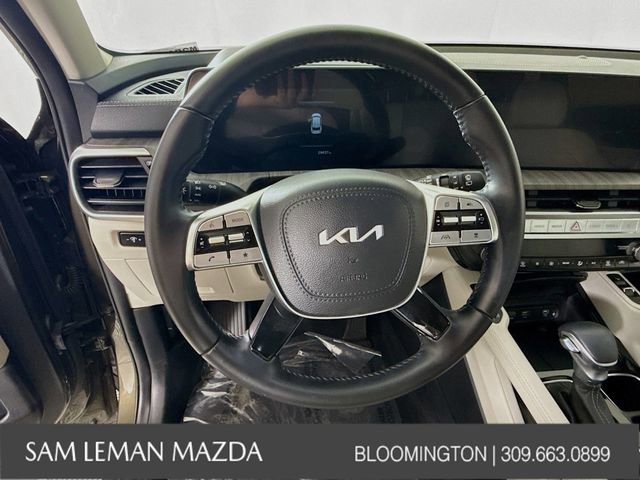 Used 2023 Kia Telluride EX w/ EX Captain's Chair Package image 11