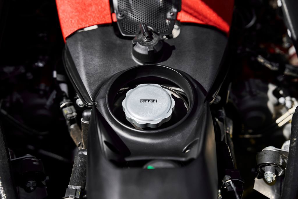 Used 2021 Ferrari F8 Tributo image 28