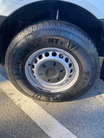 Used 2015 Freightliner Sprinter 2500 w/ Additional Battery Package image 27